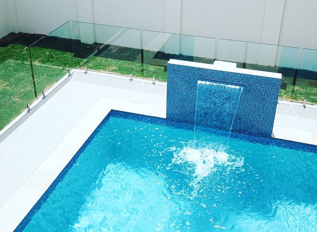 Frameless-Glass-pool-fence-1