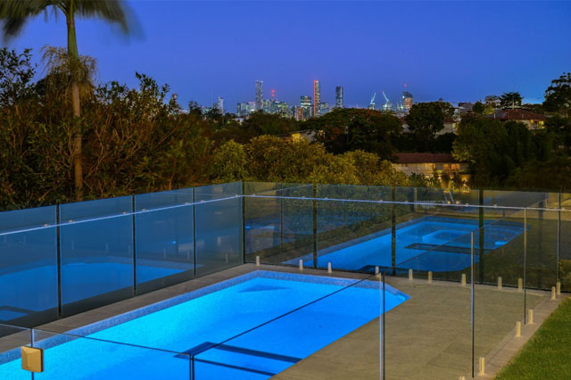 glass pool fencing